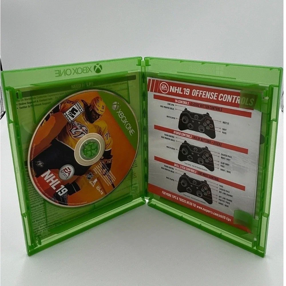 EA Sports NHL 19 Xbox One Standard Edition Excellent‎ Hockey Video Game